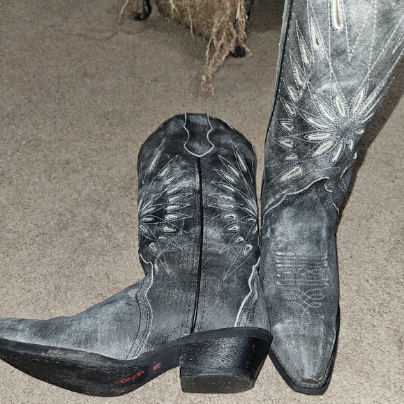 Grey snip toe boots - Picture 4 of 4